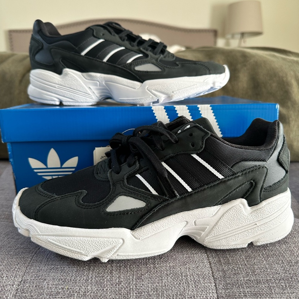 NIB Adidas Falcon W women’s black and White Athletic Shoes